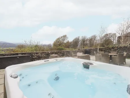 Keepers Cottage Отели рядом с достопримечательностью «Lakeside Pier - Windermere Lake Cruises»