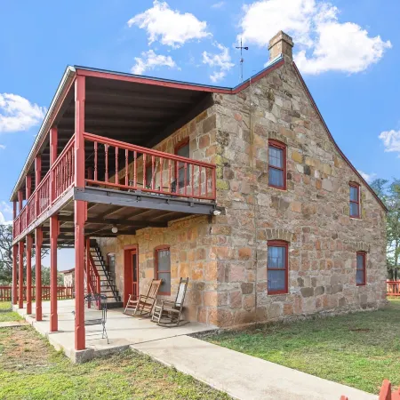 Stein Haus Ranch 4 Bedroom Home by RedAwning