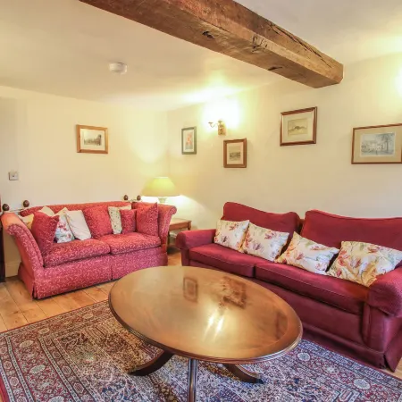 34 The Wharfage