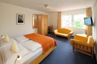 Am Segelhafen Hotel GmbH Hotels in Passade