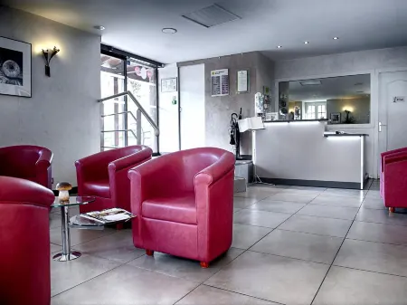 Logis Hôtel de France Отели в г. Бальбен