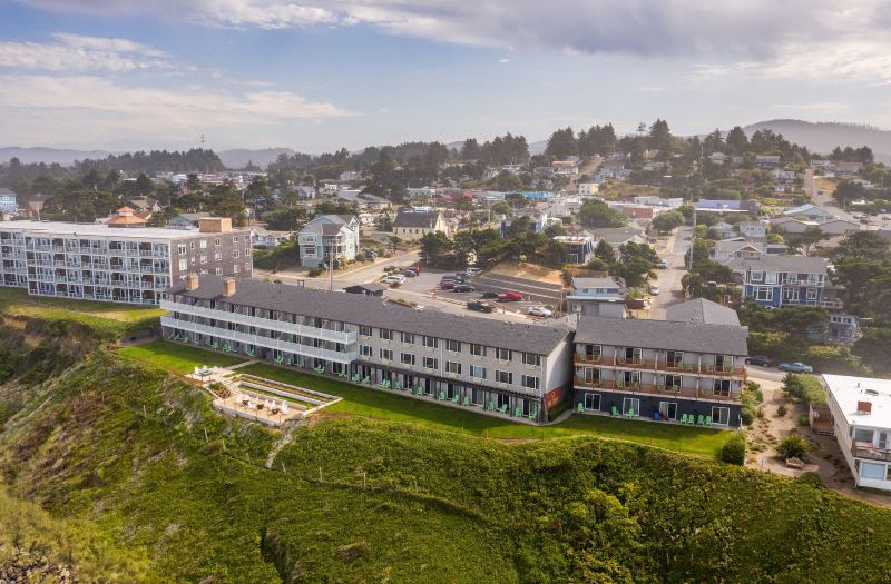 The Coho Oceanfront Lodge
