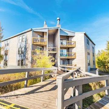 Treehouse 107 Building G