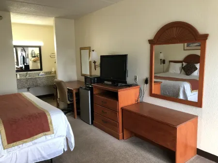 Travel Inn - Lugoff Отели рядом с достопримечательностью «Kendall Lake Park»