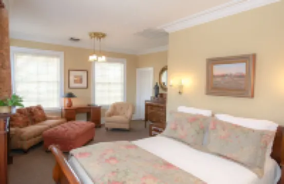 Bluff View Inn