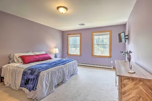 Walk to Buzzards Bay Beach Spacious Onset Home - Wi-Fi
