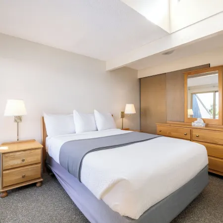 Surfcrest Resort