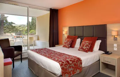 Royal Cottage Hotels near Cassis