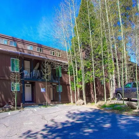 Park View Paradise 3 Bedroom Condo by RedAwning