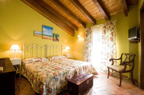 Hotel Rural El Pilaret - parking