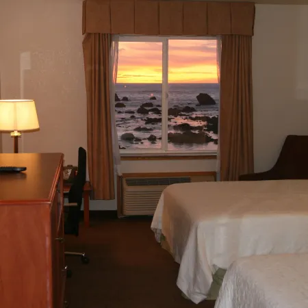 Oceanfront Lodge