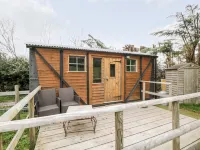 Railway Carriage Hotels in Ebbw Vale