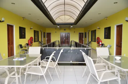 Rachel's Apartments Отели рядом с достопримечательностью «Waterkant (Riverside Boulevard)»