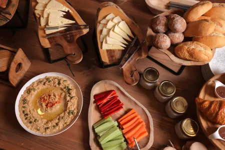 Hameau Mukhrani Отели в г. Каспи