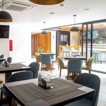 Grau Business Hotel