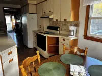 Cozy 2-bedroom cabin between Levering and Cheboygan on Lancaster Lake