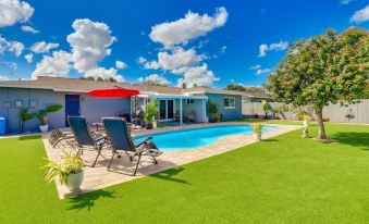 Bradenton Paradise Pool, Patio and Putting Green!