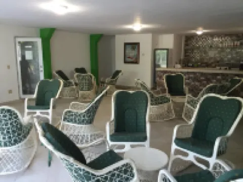 Levimar Guest House Hotels in Levittown