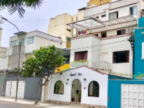 帝國旅館旅遊住宿 米拉弗洛雷斯木板道附近的飯店