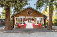 Log Cabin Motel