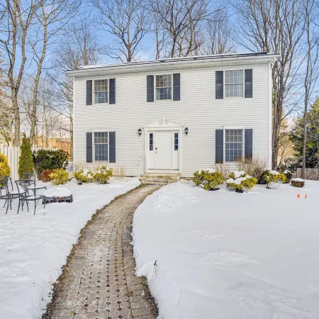 Walk to Dining Downtown Lenox Guest House!