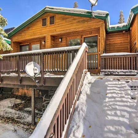 The Cottages: Skiers Escape Half-Mi to Eagle Point