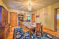 Sault Ste Marie Historic Home, Walk to Town! -  Privatzimmer