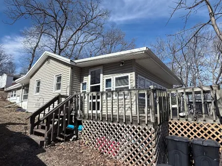 Peaceful lake retreat at the Lake of the Ozarks