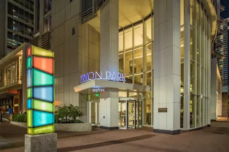 Kimpton Tryon Park Hotel Отели рядом с достопримечательностью «Спектрум-центр»