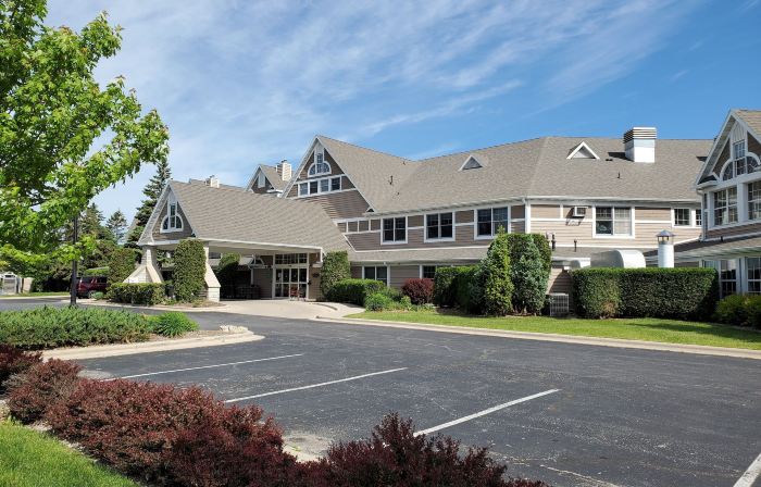 Bridgeport Waterfront Resort