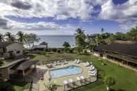 Grafton Beach Resort Hotels in Black Rock