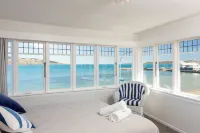 Moana Lodge - Hostels
