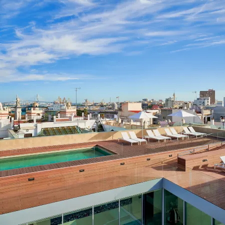 Tandem Torres de Cádiz Suites