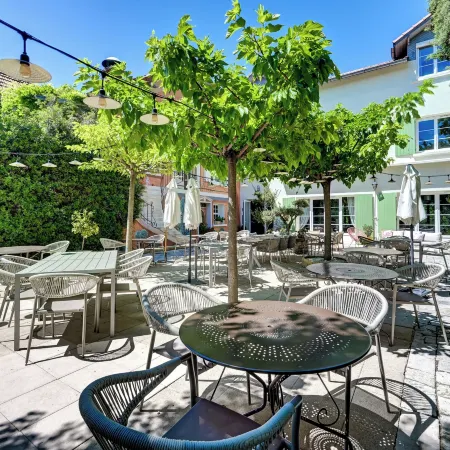 Logis Hotel le Blason de Provence