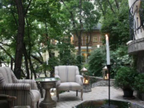 Vozdvyzhensky Boutique Hotel Hotels near St. Michael's Golden-Domed Monastery