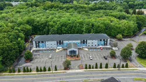 Best Western Manchester Inn - Gym