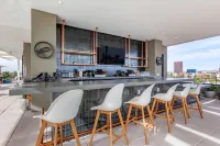 Cambria Downtown Phoenix Convention & Airport Hotel - ที่มีบาร์