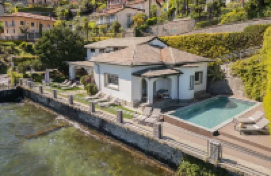 Villa Bianca - Front Lake Pool by Rent All Como