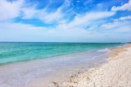 ~ Beachfront ~ Yes, That's Your View! ~ Fall/Winter Specials ~