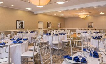 DoubleTree by Hilton Laurel