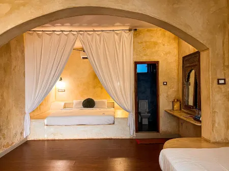 Nalanda Retreat Beach Resort Отели в г. Мандрем