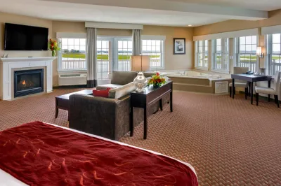 Comfort Suites Chincoteague Island Bayfront Resort فنادق في تشينكوتيج