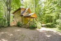 Private Hot Tub, Yard Pet-Friendly Whittier Cabin - 3 tähden