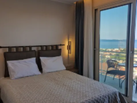 Corfelia Seaview Suites Hotels in Feakes