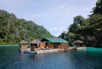 Paolyn Floating House Restaurant