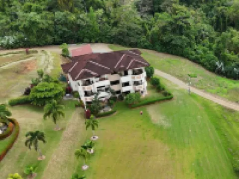 Gated Community, Beautiful 1 Bedroom 1 Bath Condo walk out to ground level