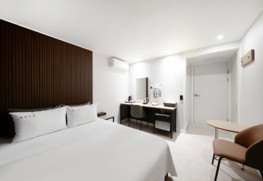 목포 라라호텔 침대