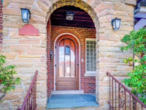 Silver Springs Home Walk to Downtown! Hotels in Silver Spring