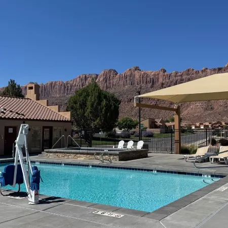 Quiet & Spacious Rim Village Townhome, Views, 2 King Beds, Community Pool/Spa