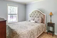 7 Mi to Ole Miss: Quiet Rural Retreat w/ Yard! - 2-Star